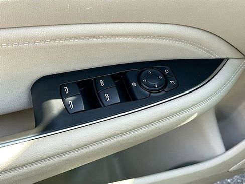 Used 2019 Buick Regal Essence w/ Driver Confidence Package I image 19