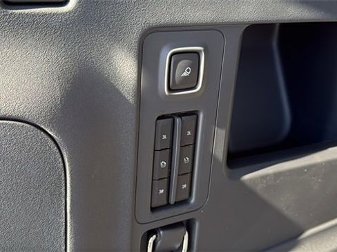 New 2025 Lincoln Navigator L Reserve image 14