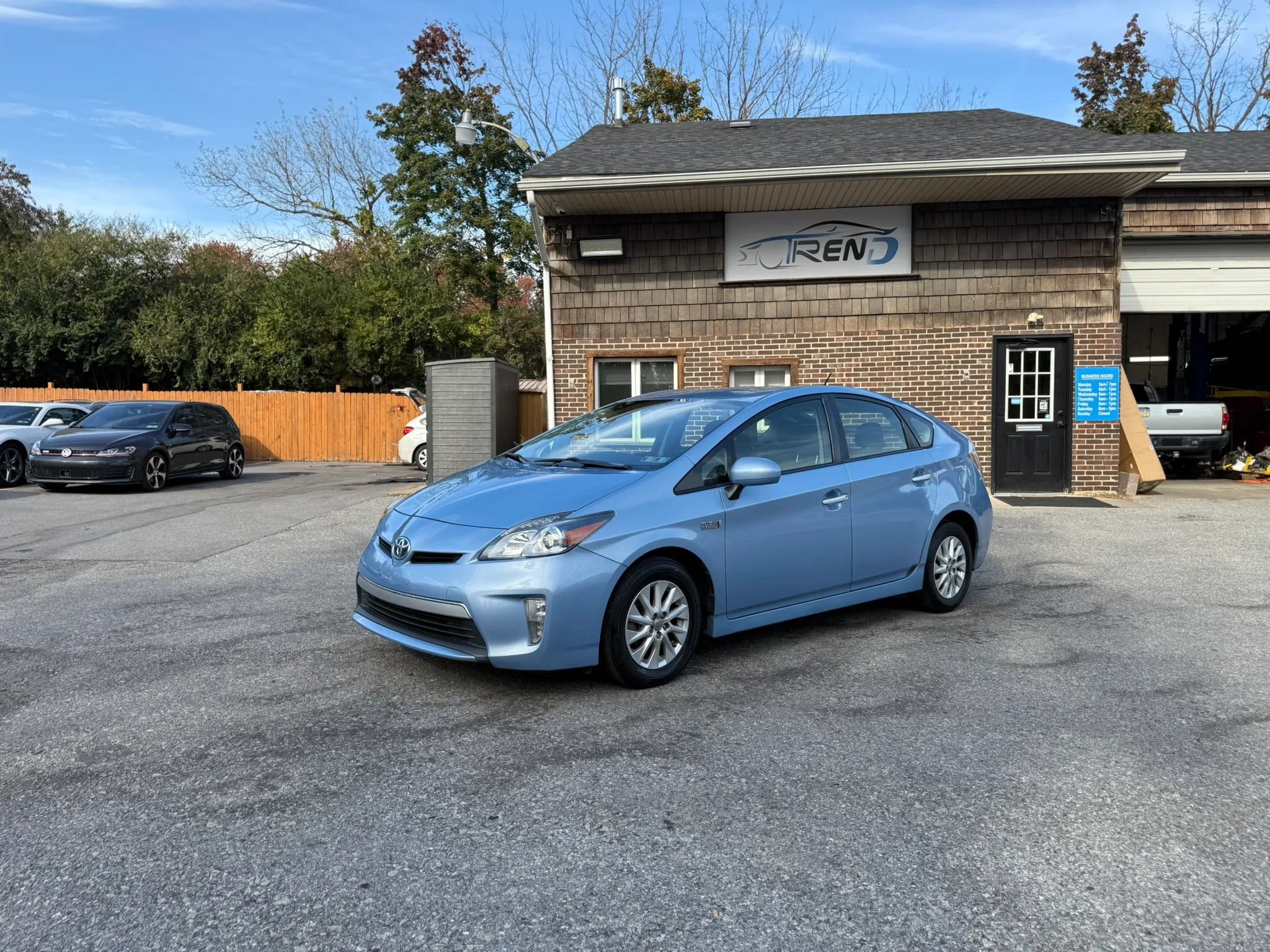 Used 2012 Toyota Prius Prime Plug-In Hybrid FWD image 3
