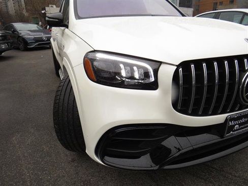 Used 2023 Mercedes-Benz GLS 63 AMG 4MATIC image 31