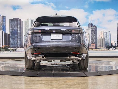 New 2026 Land Rover Range Rover Velar Dynamic SE image 11