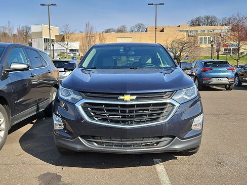 Used 2020 Chevrolet Equinox LT image 2