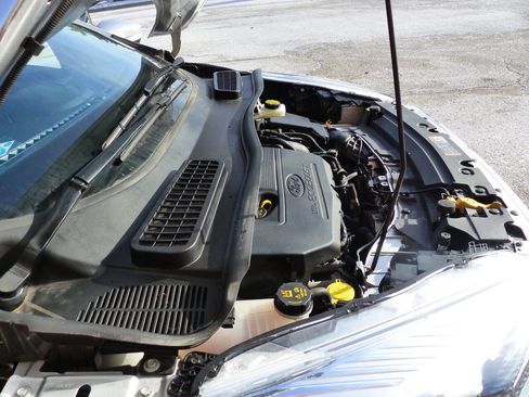 Used 2017 Ford Escape Titanium image 18