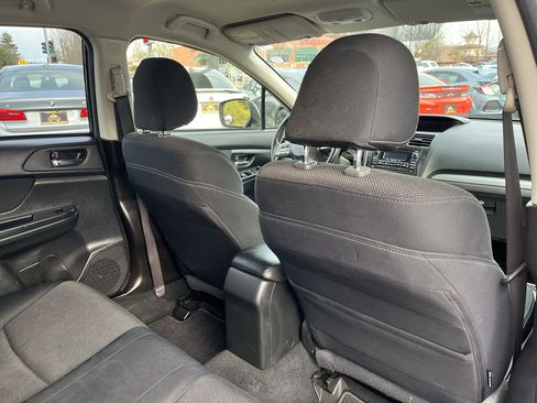 Used 2014 Subaru Crosstrek 2.0i Premium image 18