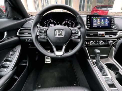Used 2021 Honda Accord Sport image 5