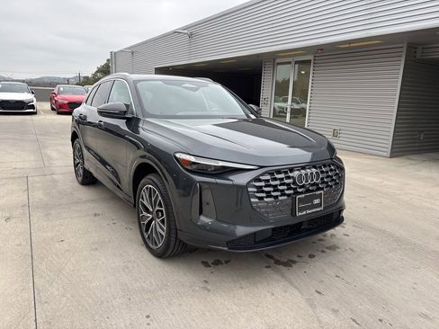 Used 2025 Audi Q5 Premium Plus w/ Premium Plus image 3