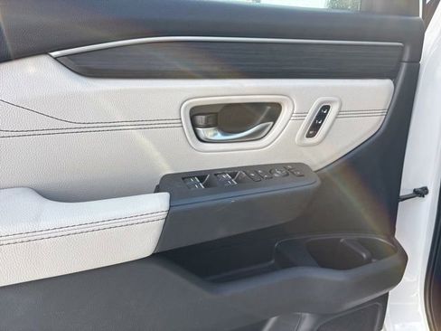 New 2026 Honda Pilot Touring image 11