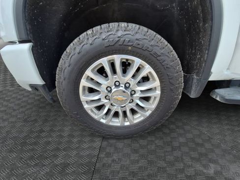 Used 2022 Chevrolet Silverado 3500 High Country AWD/4WD image 13