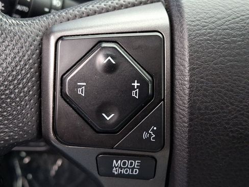 Used 2021 Toyota Tacoma TRD Sport w/ TRD Premium Sport Package AWD/4WD image 22