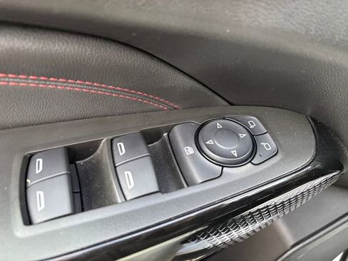 Used 2024 Chevrolet Trax RS w/ Sunroof Package FWD image 13