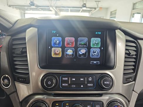 Used 2017 Chevrolet Suburban LT w/ Luxury Package AWD/4WD image 29