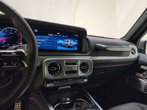 Used 2025 Mercedes-Benz G 550 image 6