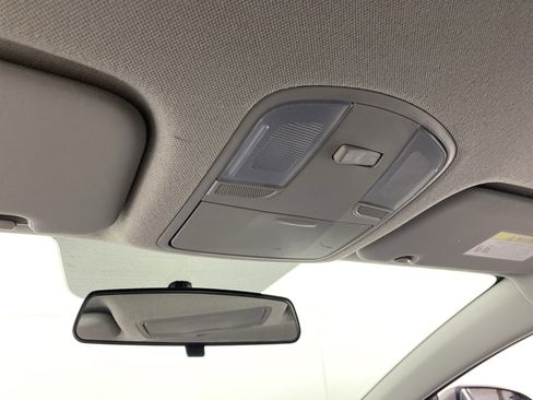 Used 2019 Hyundai Elantra SE w/ Cargo Package image 24