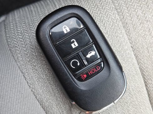 Certified 2025 Honda Accord LX image 33