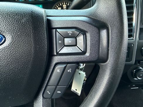 Used 2015 Ford F150 XLT image 17