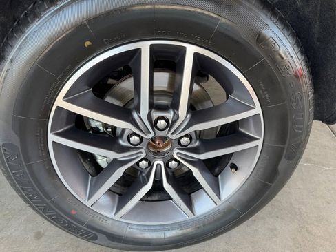 Used 2021 Jeep Grand Cherokee Limited w/ Luxury Group II image 43