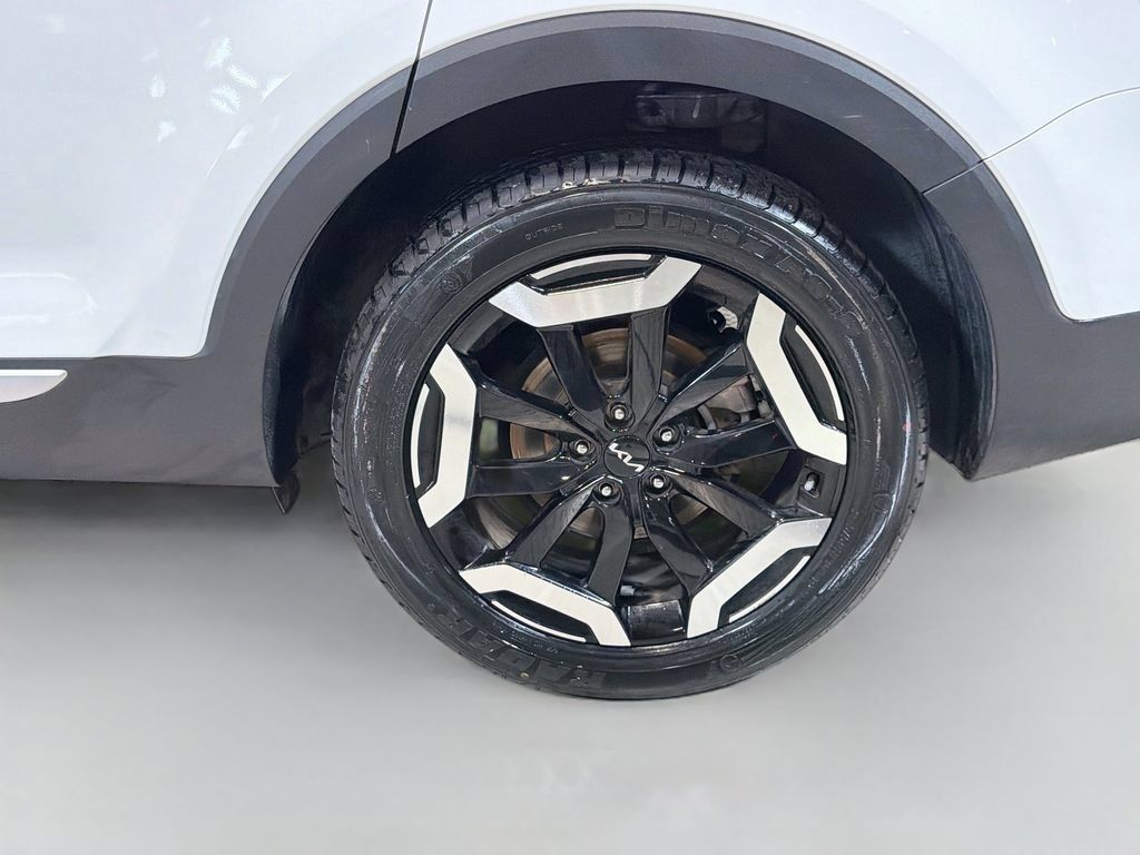 Used 2025 Kia Telluride S AWD/4WD image 32