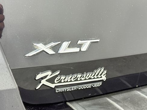 Used 2020 Ford Explorer XLT AWD/4WD image 27
