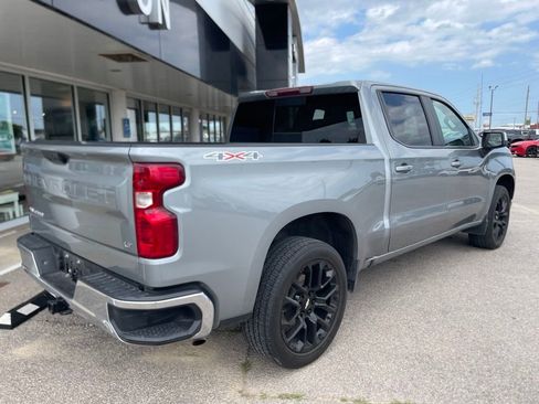 Used 2023 Chevrolet Silverado 1500 LT w/ Leather Package AWD/4WD image 3