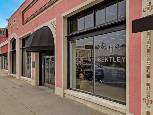 New 2025 Bentley Bentayga image 49