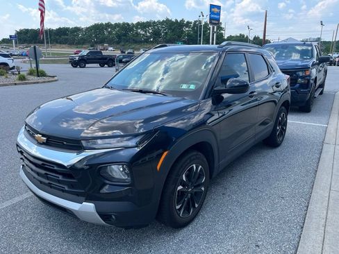 Used 2023 Chevrolet TrailBlazer LT FWD image 1