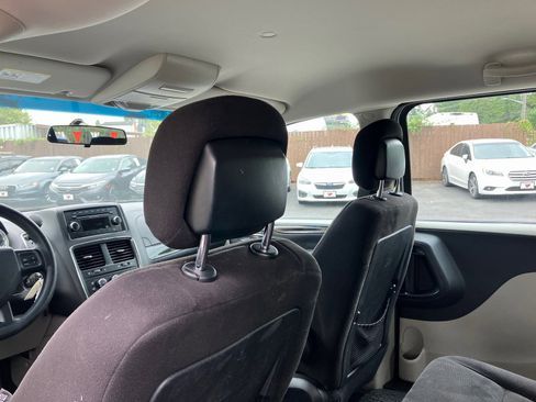 Used 2014 Dodge Grand Caravan American Value Package image 13