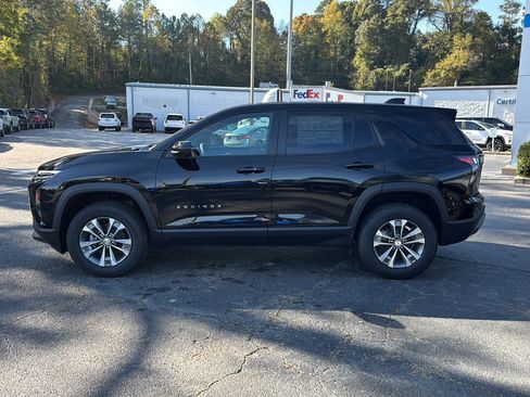 New 2026 Chevrolet Equinox LT w/ Convenience Package II image 3