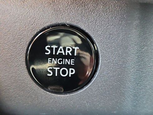 Used 2026 Nissan Rogue SV FWD image 16