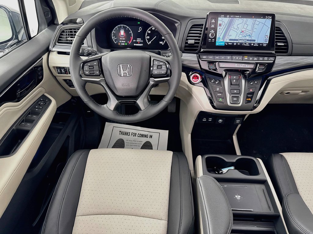 Used 2026 Honda Odyssey Elite image 31