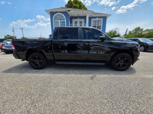 Used 2022 RAM 1500 Big Horn AWD/4WD image 6