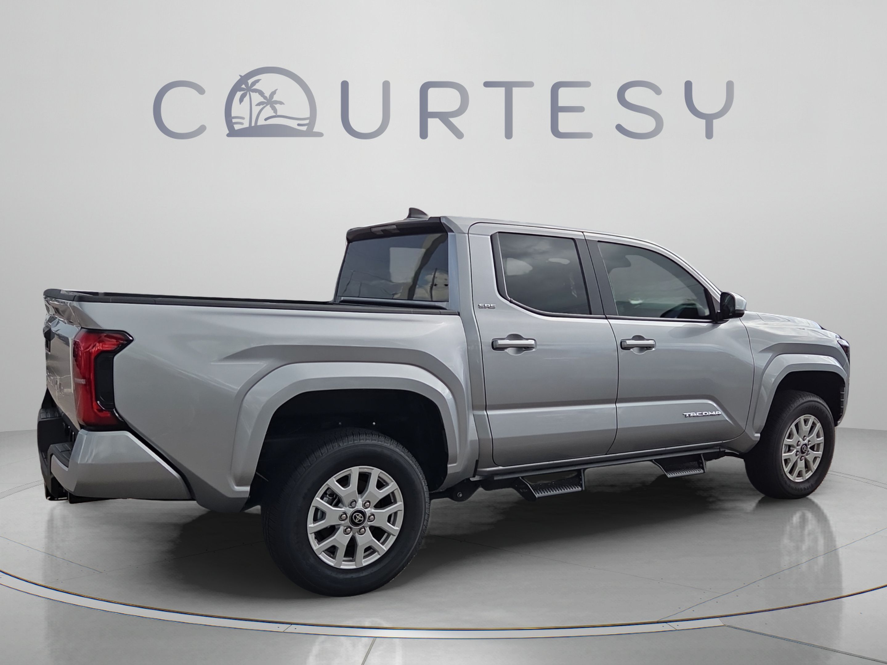Certified 2026 Toyota Tacoma SR5 AWD/4WD image 7