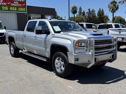 Used 2017 GMC Sierra 3500 SLT w/ Duramax Plus Package AWD/4WD image 29