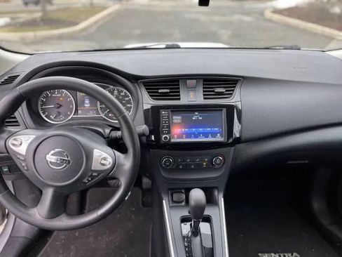 Used 2019 Nissan Sentra S FWD image 16