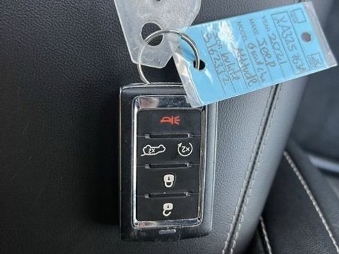 Used 2021 Jeep Grand Cherokee L Laredo image 31