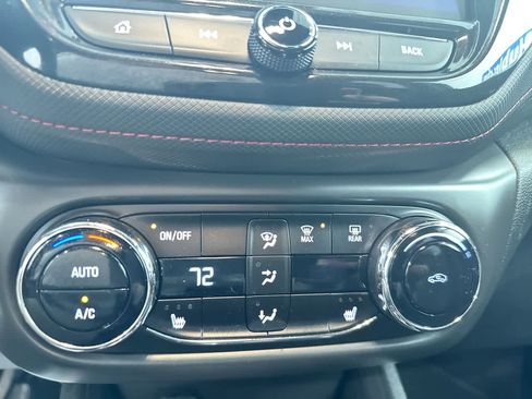 Used 2023 Chevrolet TrailBlazer RS w/ Convenience Package image 26