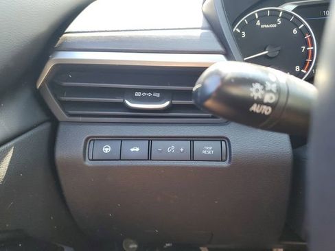 Used 2023 Nissan Altima 2.5 SL FWD image 22