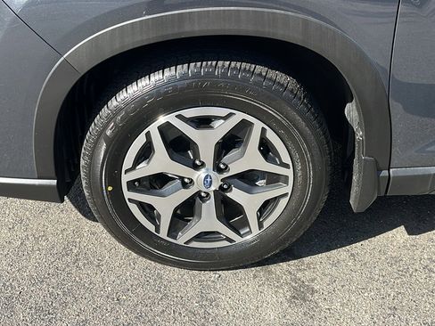 Certified 2023 Subaru Forester Premium image 8