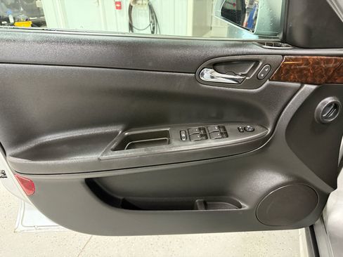 Used 2014 Chevrolet Impala Limited LS FWD image 11