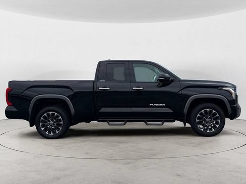 Used 2023 Toyota Tundra Limited AWD/4WD image 4