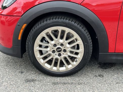 Certified 2025 MINI Cooper S FWD image 17