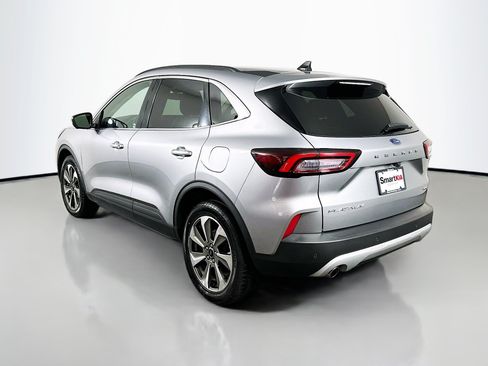 Used 2024 Ford Escape Platinum AWD/4WD image 5