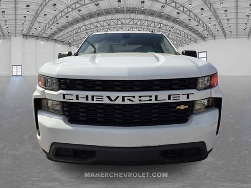 Used 2021 Chevrolet Silverado 1500 Custom w/ Safety Confidence Package image 2