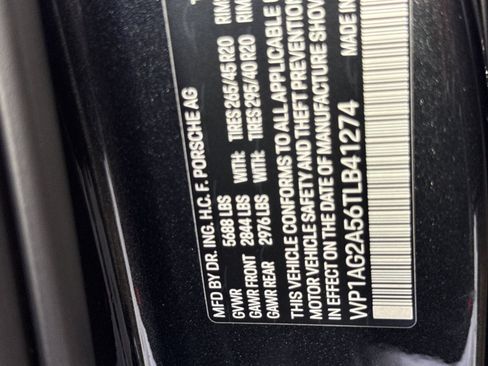 Certified 2026 Porsche Macan S AWD/4WD image 35