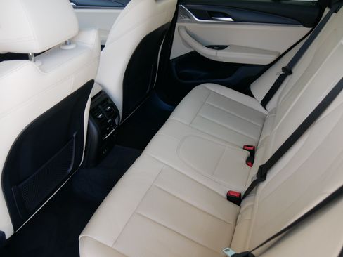 Used 2024 BMW X3 sDrive30i w/ Convenience Package w/ZPA RWD image 12
