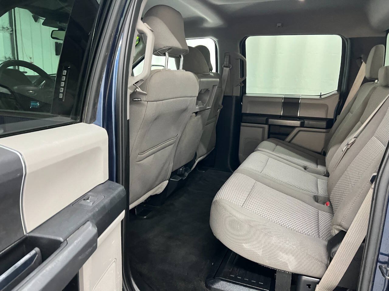 Used 2017 Ford F250 XLT w/ XLT Value Package AWD/4WD image 9