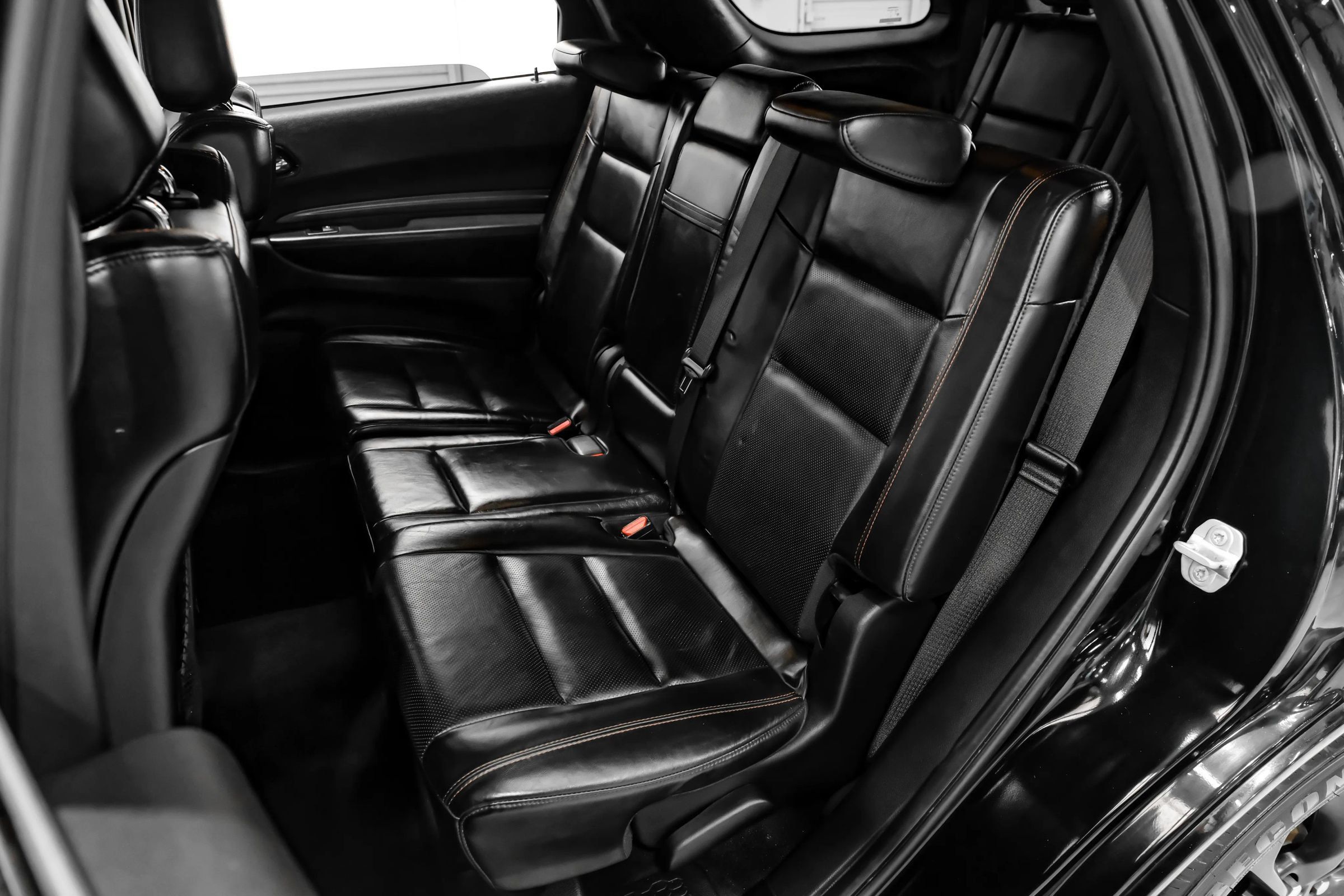 Used 2022 Dodge Durango R/T w/ Blacktop Package RWD image 37