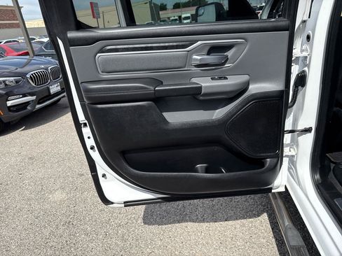 Used 2019 RAM 1500 Big Horn RWD image 15