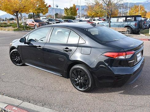 Used 2023 Toyota Corolla LE image 4