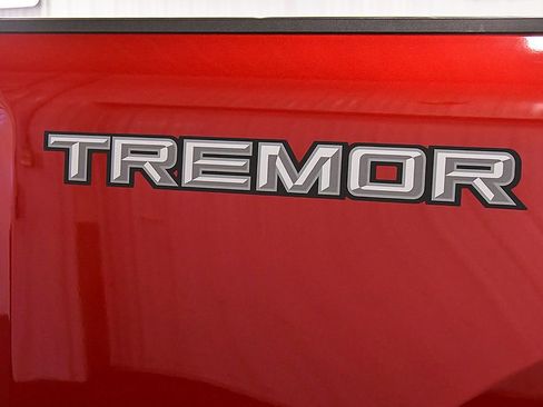 Used 2025 Ford F350 Platinum w/ Tremor Off-Road Package AWD/4WD image 12