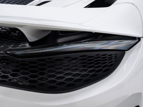 Used 2024 McLaren 750S Spider image 41